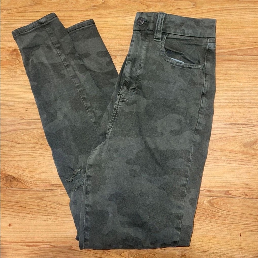 American Eagle Camo Jeggings